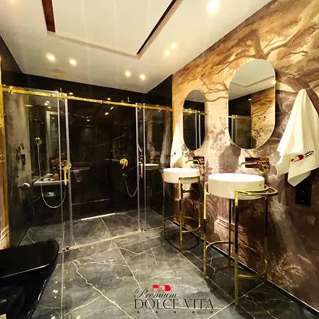 Red Premium Dolce Villa *