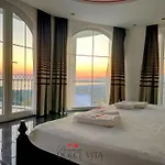Vilă Red Premium Dolce *
